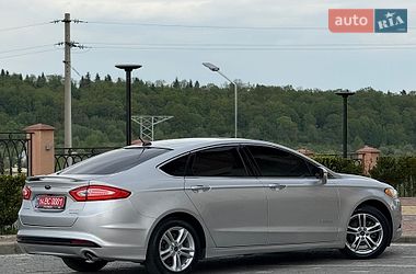 Седан Ford Fusion 2016 в Дрогобичі