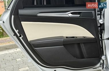Седан Ford Fusion 2016 в Дрогобичі