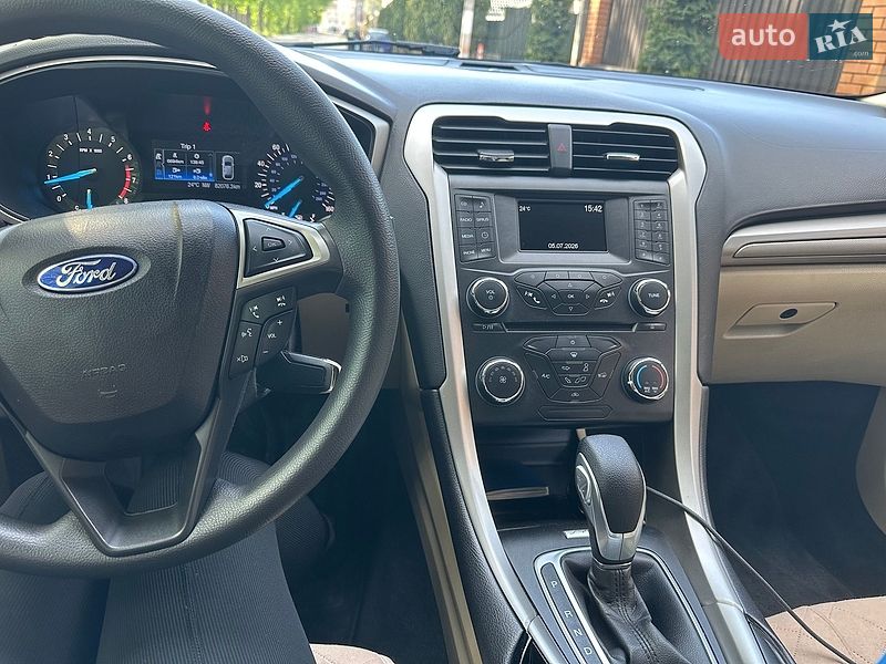 Седан Ford Fusion 2015 в Вінниці