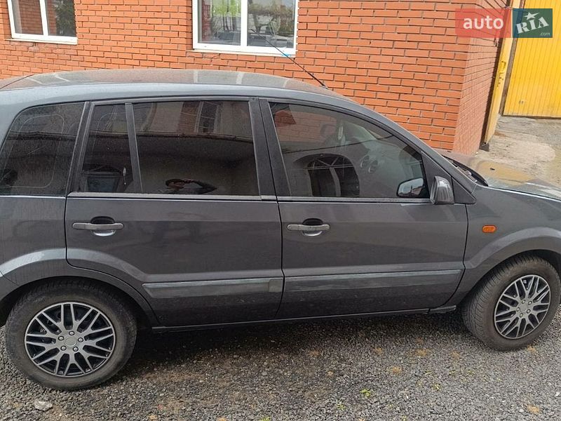 Хетчбек Ford Fusion 2007 в Хмельницькому
