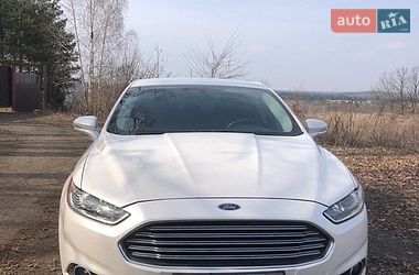 Седан Ford Fusion 2015 в Києві
