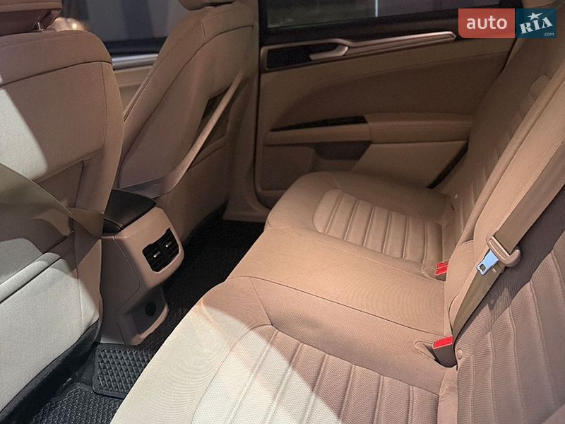 Седан Ford Fusion 2018 в Днепре