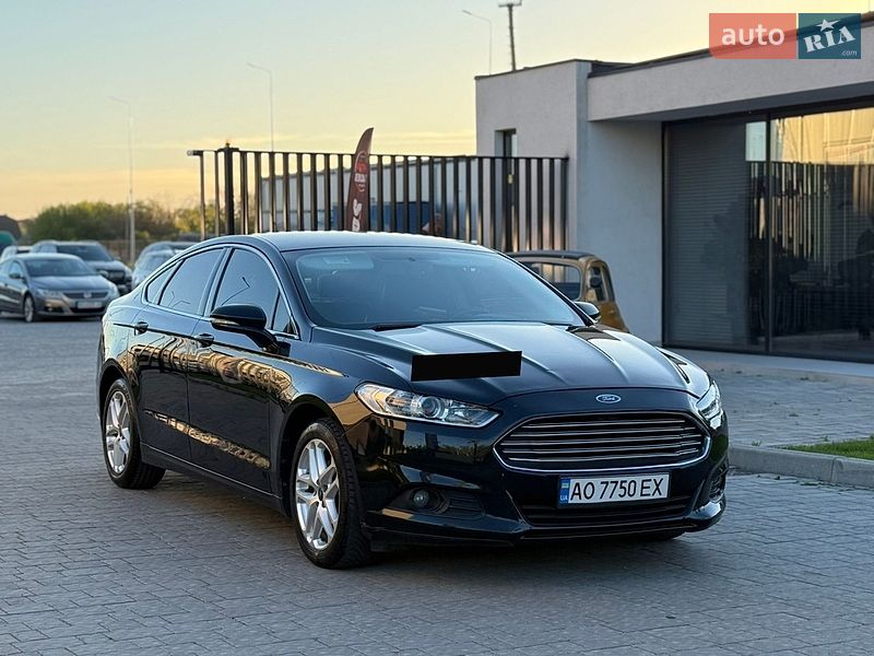 Седан Ford Fusion 2014 в Ужгороде