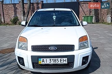 Хэтчбек Ford Fusion 2012 в Звягеле