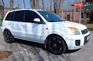 Хэтчбек Ford Fusion 2012 в Звягеле