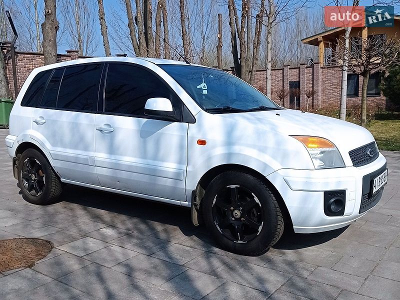 Хэтчбек Ford Fusion 2012 в Звягеле