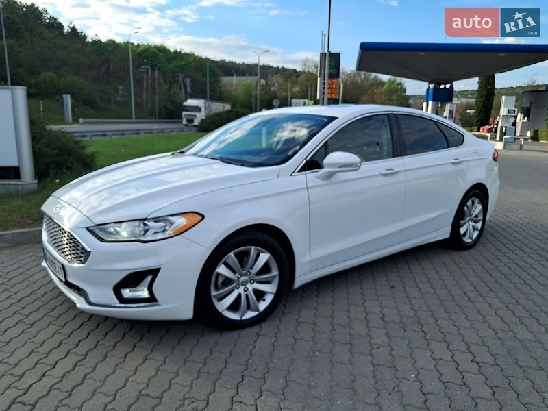 Седан Ford Fusion 2019 в Могилев-Подольске
