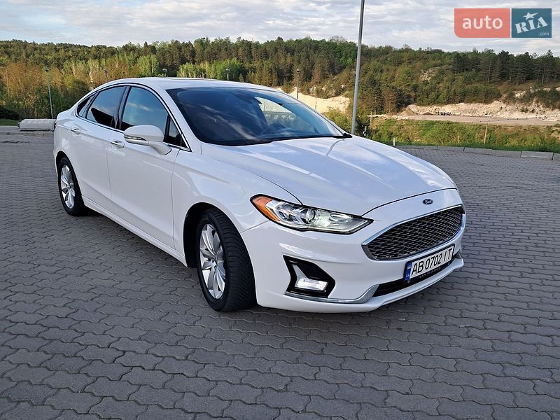Седан Ford Fusion 2019 в Могилев-Подольске
