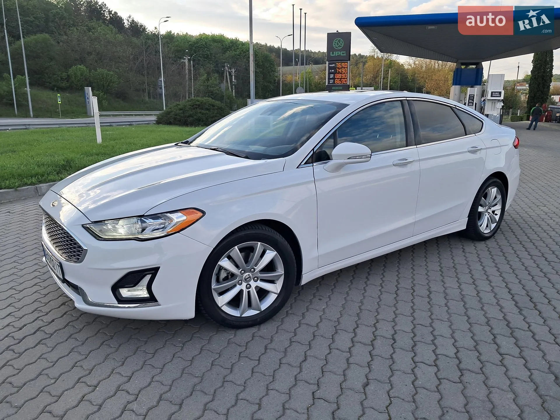 2019 Ford Fusion - мініатюра 2