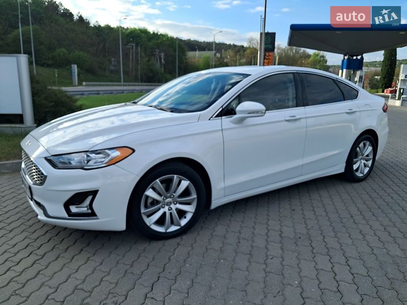 Седан Ford Fusion 2019 в Могилев-Подольске