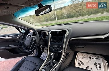 Седан Ford Fusion 2016 в Трускавце