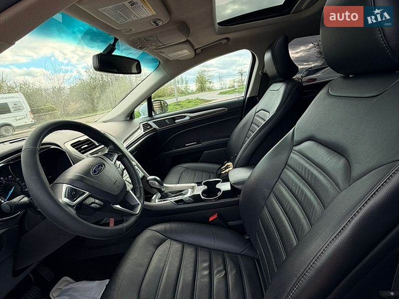 Седан Ford Fusion 2016 в Трускавце