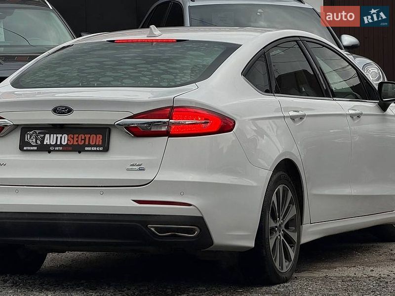 Седан Ford Fusion 2020 в Харькове