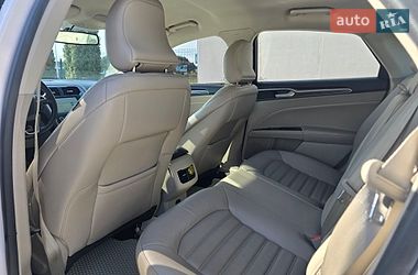 Седан Ford Fusion 2017 в Львові