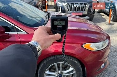 Седан Ford Fusion 2016 в Умані