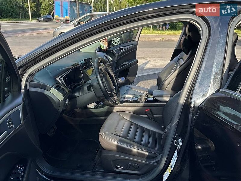 Седан Ford Fusion 2014 в Одесі