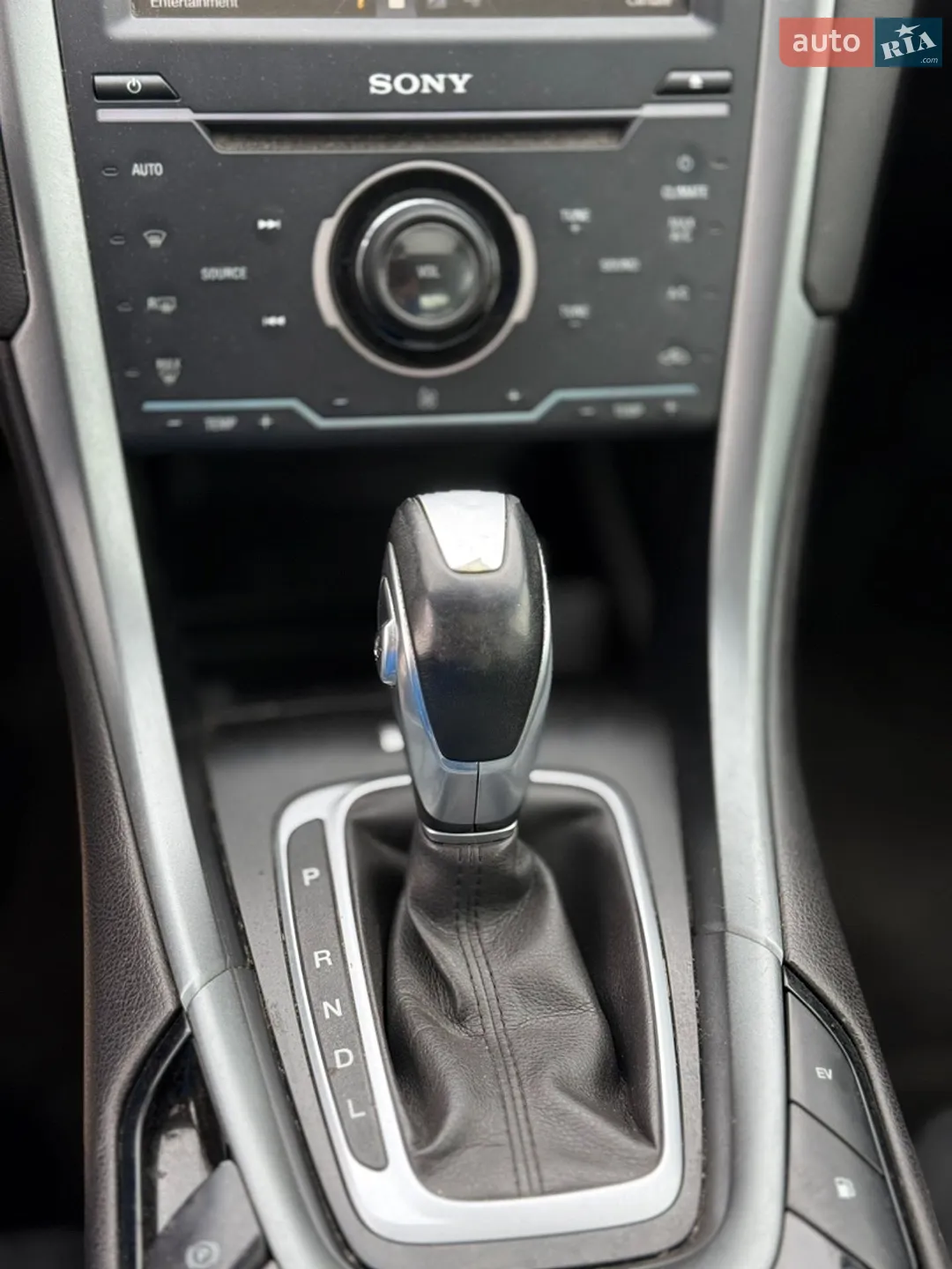 2013 Ford Fusion - мініатюра 18
