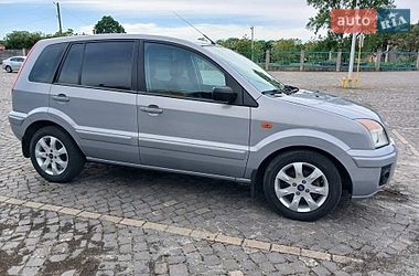 Хэтчбек Ford Fusion 2011 в Ужгороде