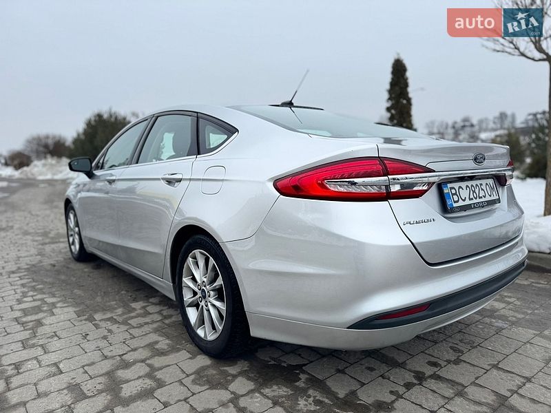 Седан Ford Fusion 2016 в Львові