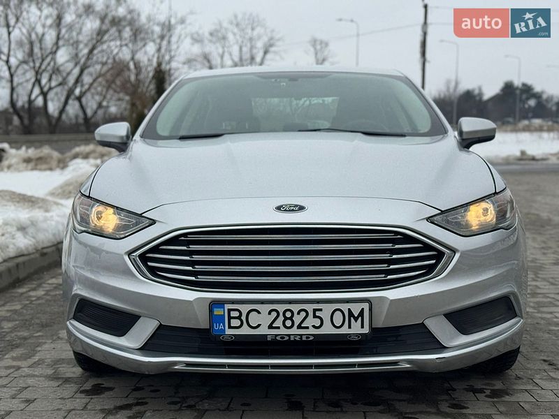 Седан Ford Fusion 2016 в Львові