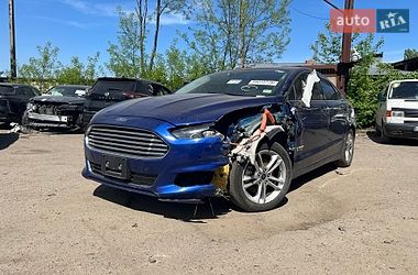 Седан Ford Fusion 2015 в Черкасах