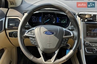 Седан Ford Fusion 2016 в Луцке