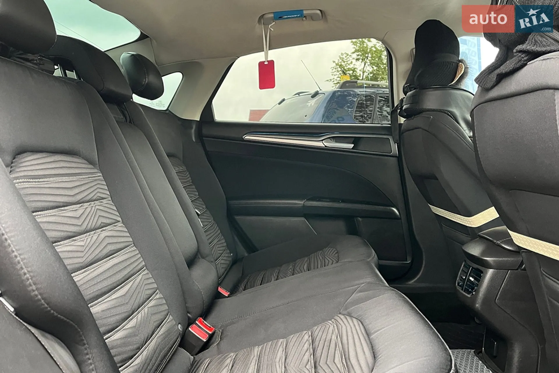 2016 Ford Fusion - мініатюра 21