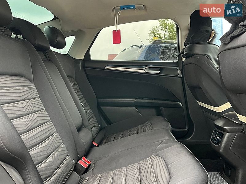 Седан Ford Fusion 2016 в Коломые