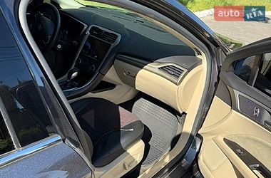 Седан Ford Fusion 2016 в Гореничах