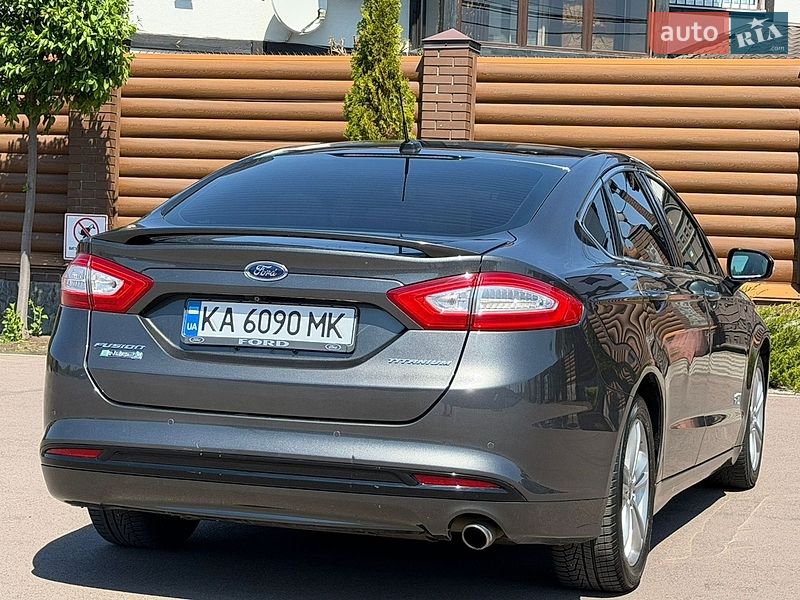 Седан Ford Fusion 2015 в Борисполе
