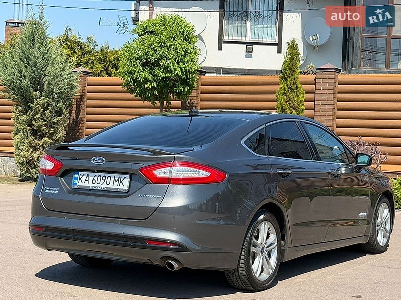 Седан Ford Fusion 2015 в Борисполе