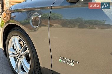 Седан Ford Fusion 2015 в Борисполе