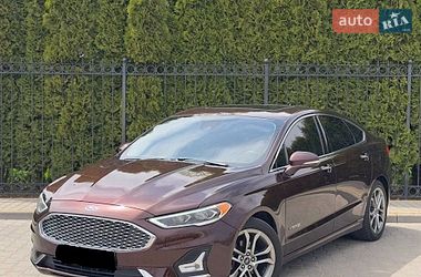 Седан Ford Fusion 2019 в Одесі