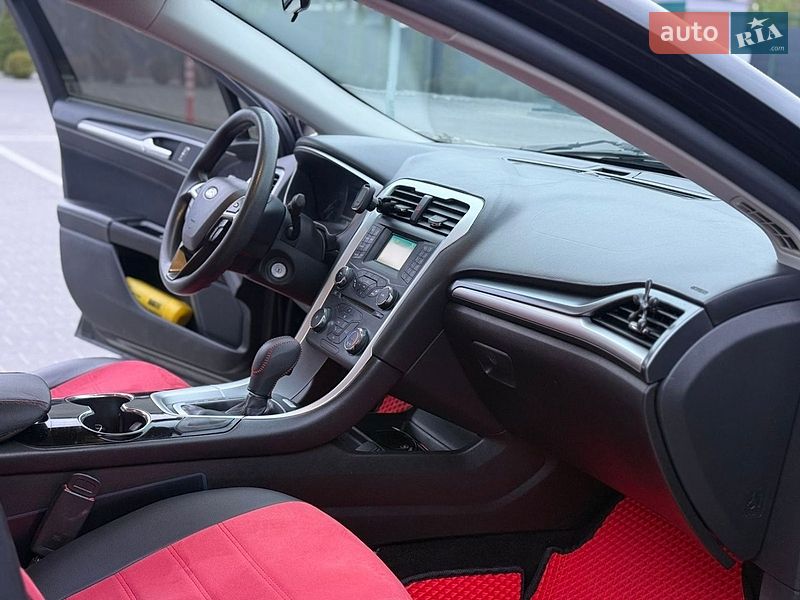 Седан Ford Fusion 2015 в Вінниці