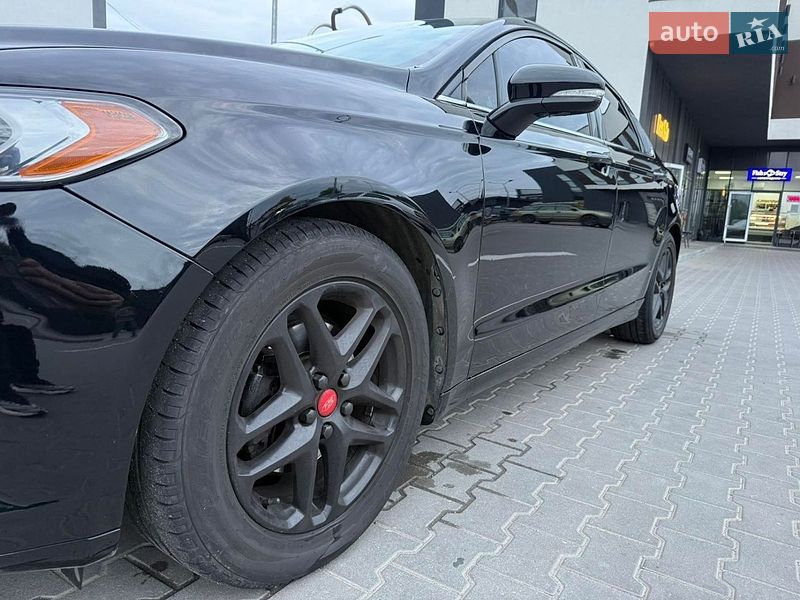 Седан Ford Fusion 2015 в Вінниці