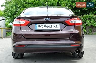 Седан Ford Fusion 2013 в Львове