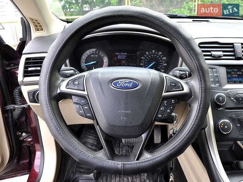 Седан Ford Fusion 2013 в Львове