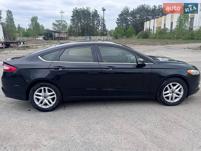 Седан Ford Fusion 2015 в Києві