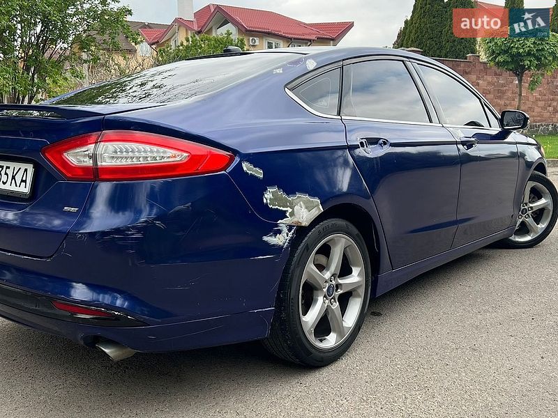Седан Ford Fusion 2015 в Ровно