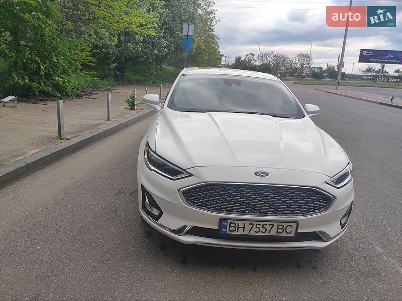 Седан Ford Fusion 2019 в Одессе
