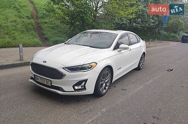 Седан Ford Fusion 2019 в Одессе