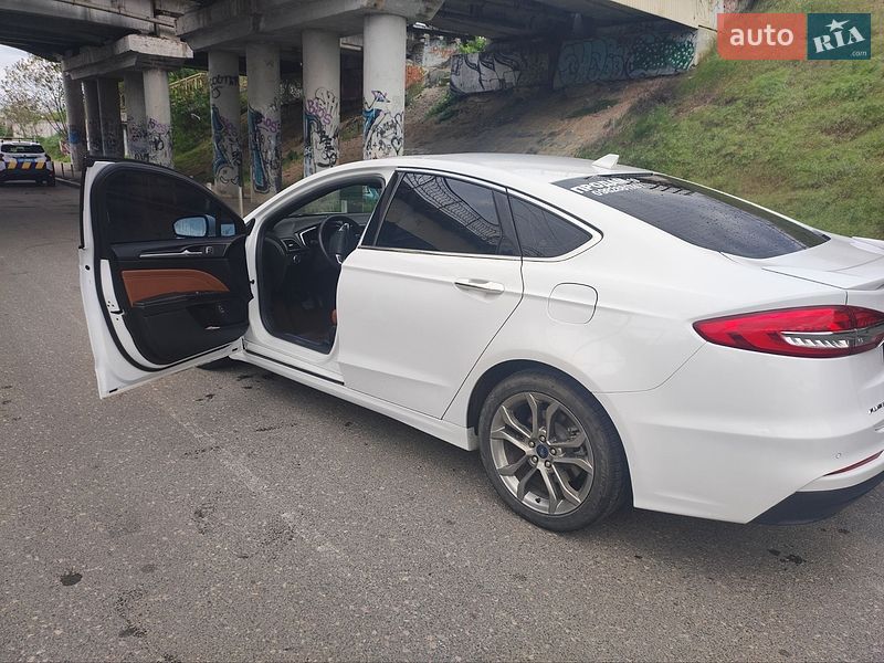 Седан Ford Fusion 2019 в Одессе