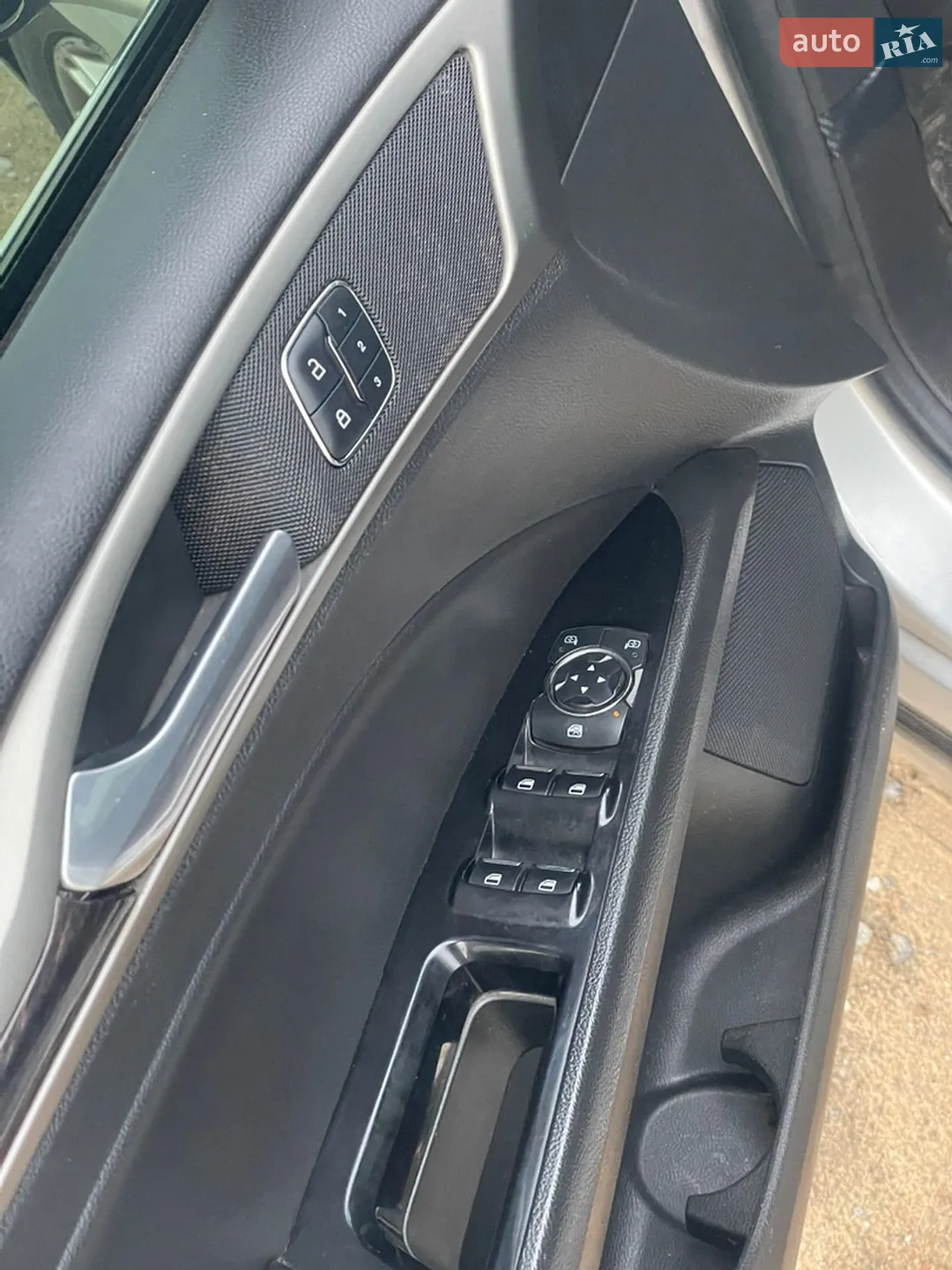 2014 Ford Fusion - мініатюра 6