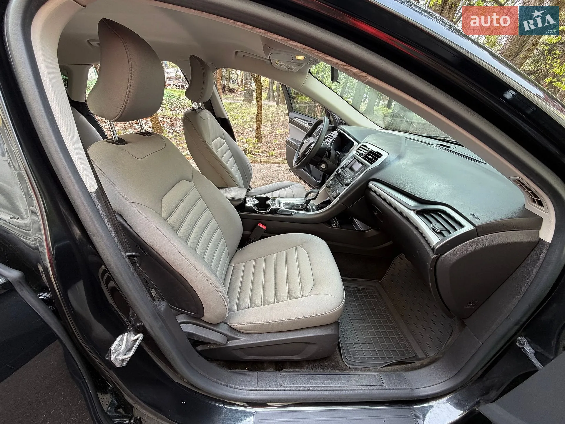 2014 Ford Fusion - мініатюра 25