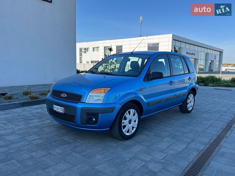 Хэтчбек Ford Fusion 2008 в Луцке