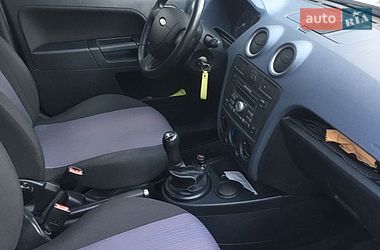 Хэтчбек Ford Fusion 2009 в Черновцах
