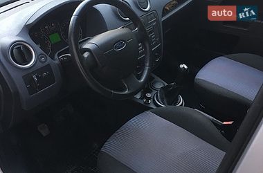 Хэтчбек Ford Fusion 2009 в Черновцах