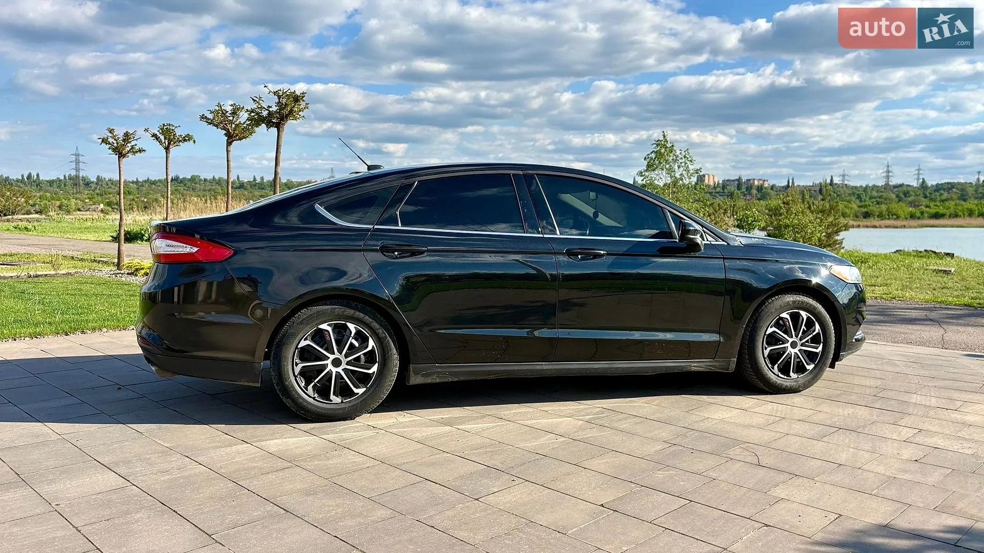 2013 Ford Fusion - мініатюра 8