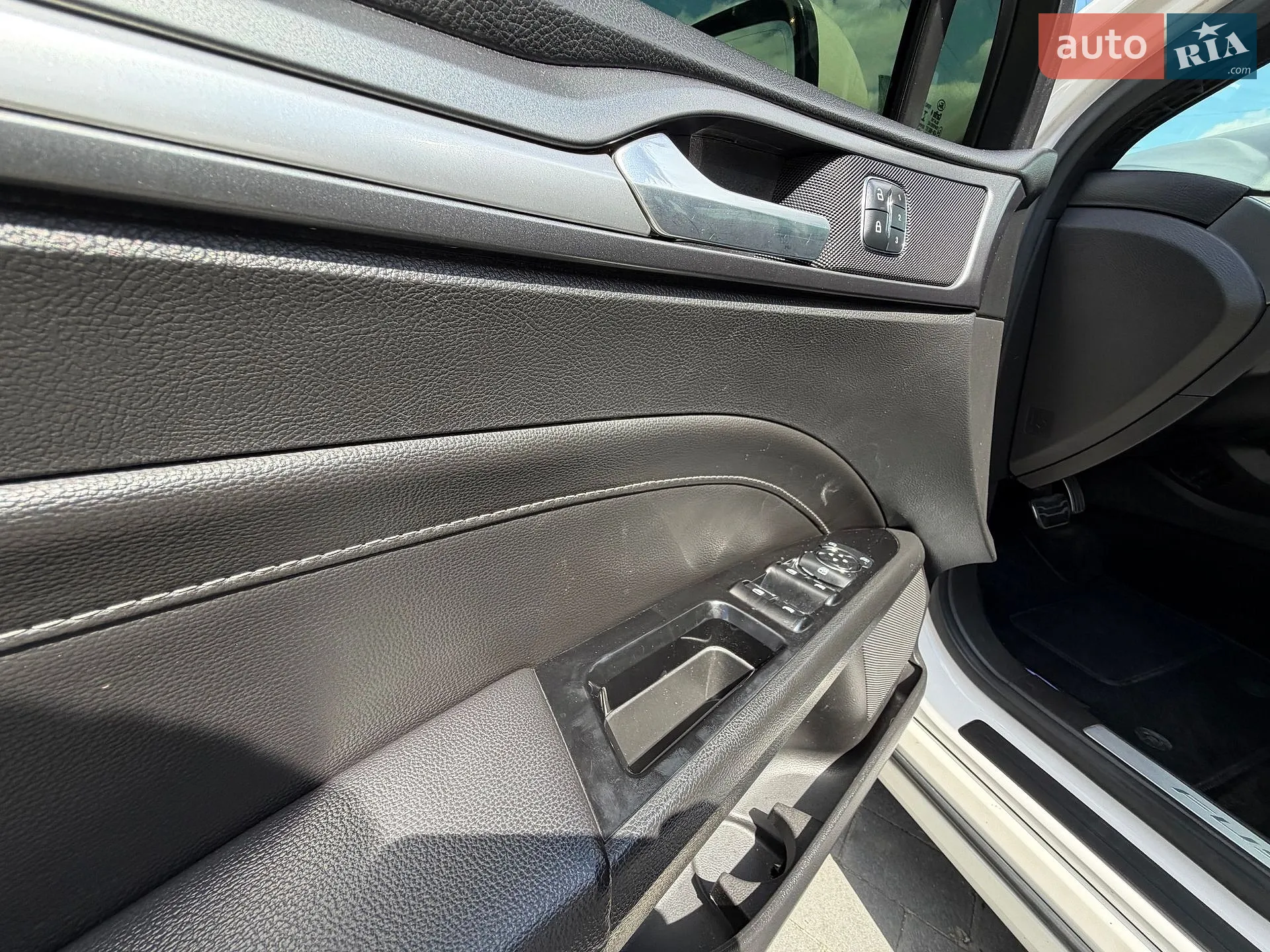 2015 Ford Fusion - мініатюра 16