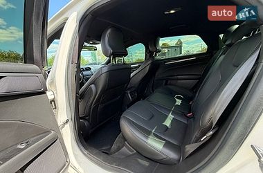 Седан Ford Fusion 2015 в Львове
